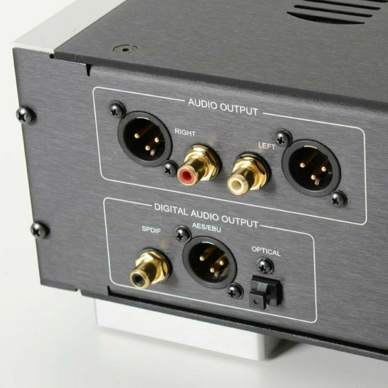 Classe CDP-102 CD Player Pre-Owned (Each)