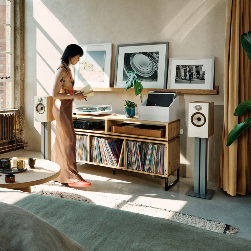 Bowers & Wilkins 606 S3 Bookshelf Speaker (Pair)