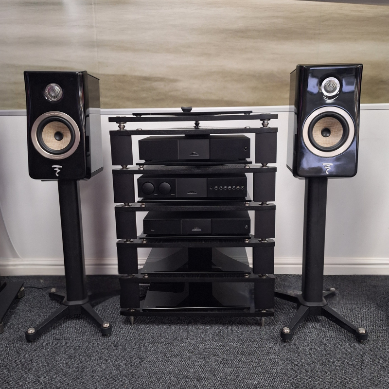 Naim Supernait 3 + Focal Kanta N°1 Refined Bookshelf System | Demo