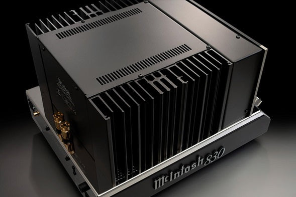 McIntosh MC830 - 1-Channel Solid State Amplifier