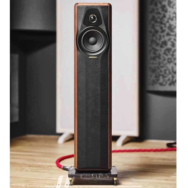Sonus Faber Maxima Amator - 2-Way Vented Acoustic Floorstanding Speaker (Port Saint Laurent Marble base included) - Pair