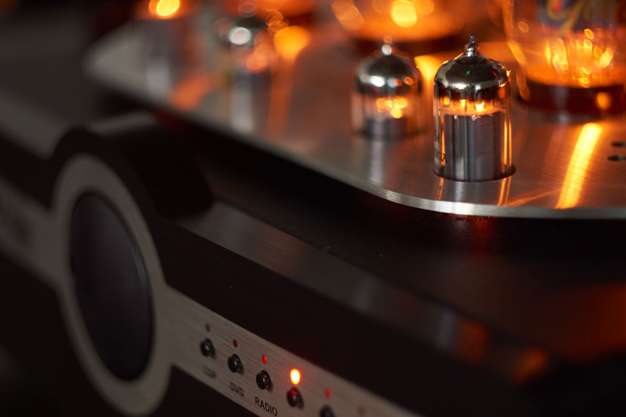 Synthesis Action A100 Titan Integrated Stereo Tube Amplifier 100w/ch (Each)| Display Unit