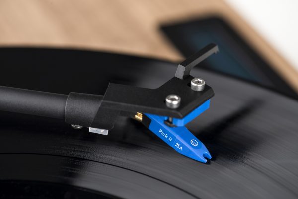 Pro-ject Juke Box S2 - Audiophile “All-in-one Plug & Play“ turntable system (Each)