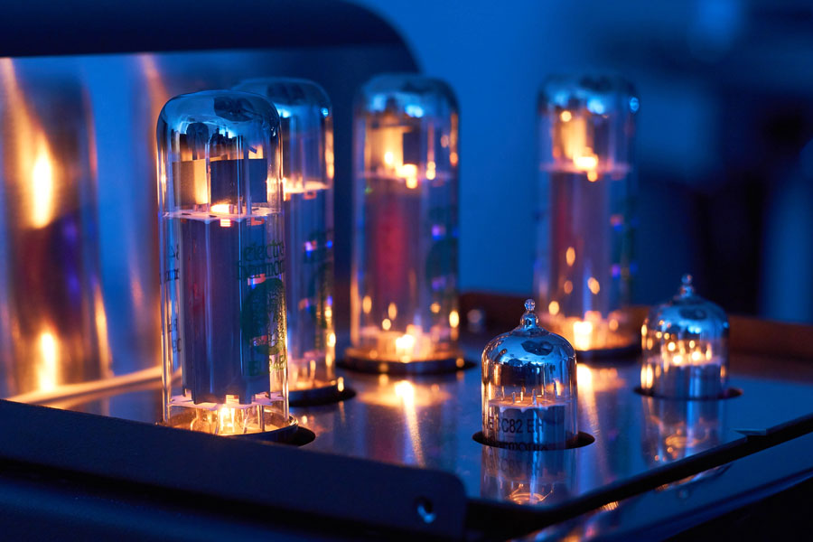 Synthesis Roma 96DC - 25W Pure A Class Integrated Stereo Amplifier (Each)