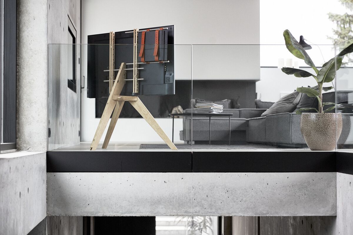 Vogels NEXT OP1 TV Floor Stand